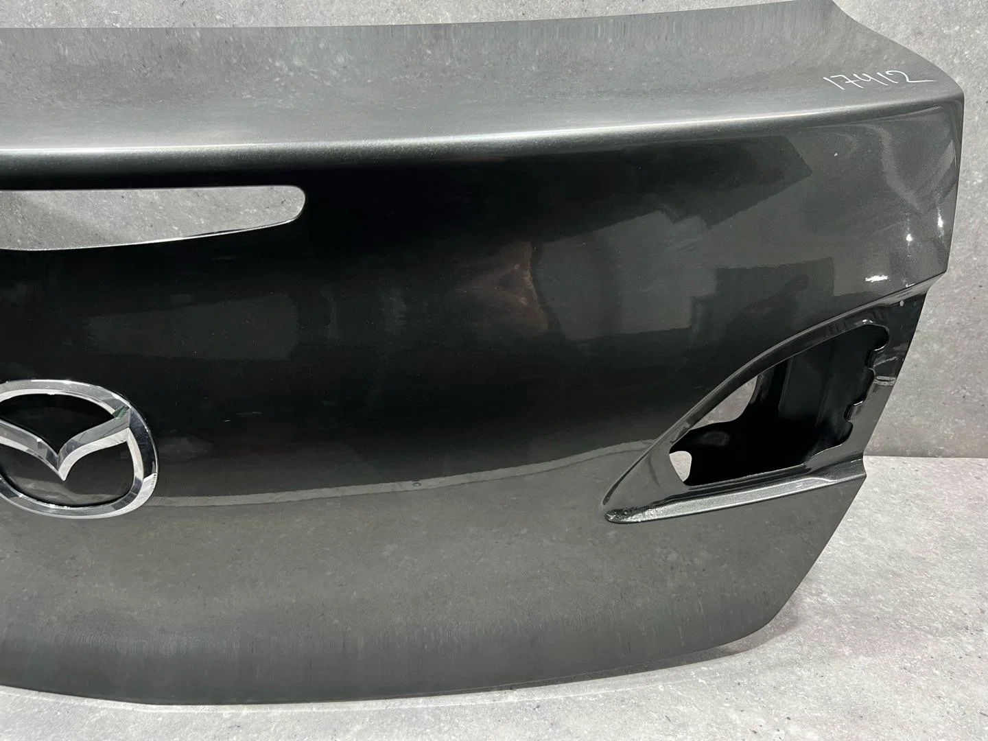 Крышка багажника Mazda 3 2 BL 2009 BBY45261XC - миниатюра 7