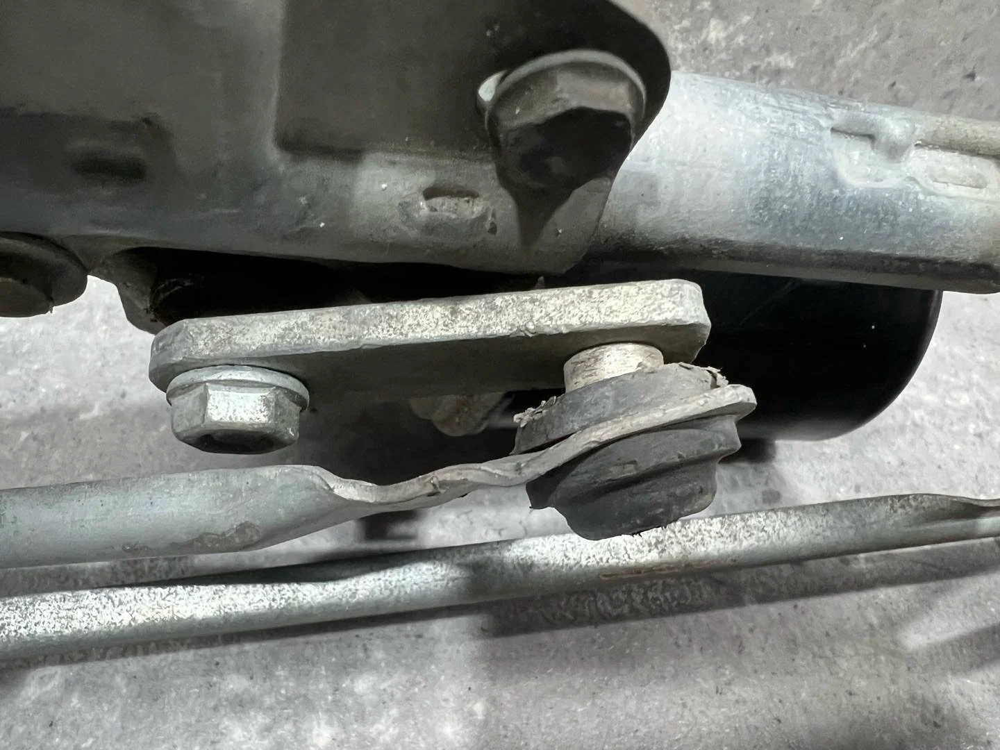 Трапеция стеклоочистителя Fiat Punto 51701421 - миниатюра 7