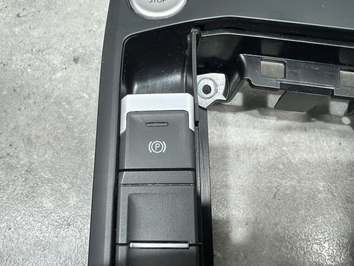 Рамка обрамление кулисы Volkswagen Taos 1 2021 - миниатюра 5