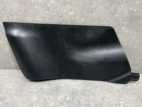 Накладка на торпедо (консоль) левая Mazda 3 2 BL