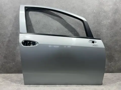 Дверь передняя правая Fiat Punto 3 Grande Punto