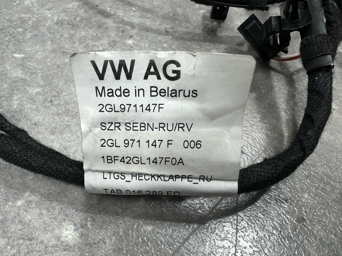 Проводка крышки багажника Volkswagen Taos 1 2021 - миниатюра 5