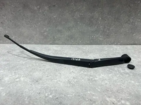 Поводок стеклоочистителя правый Kia Soul 2 рест.