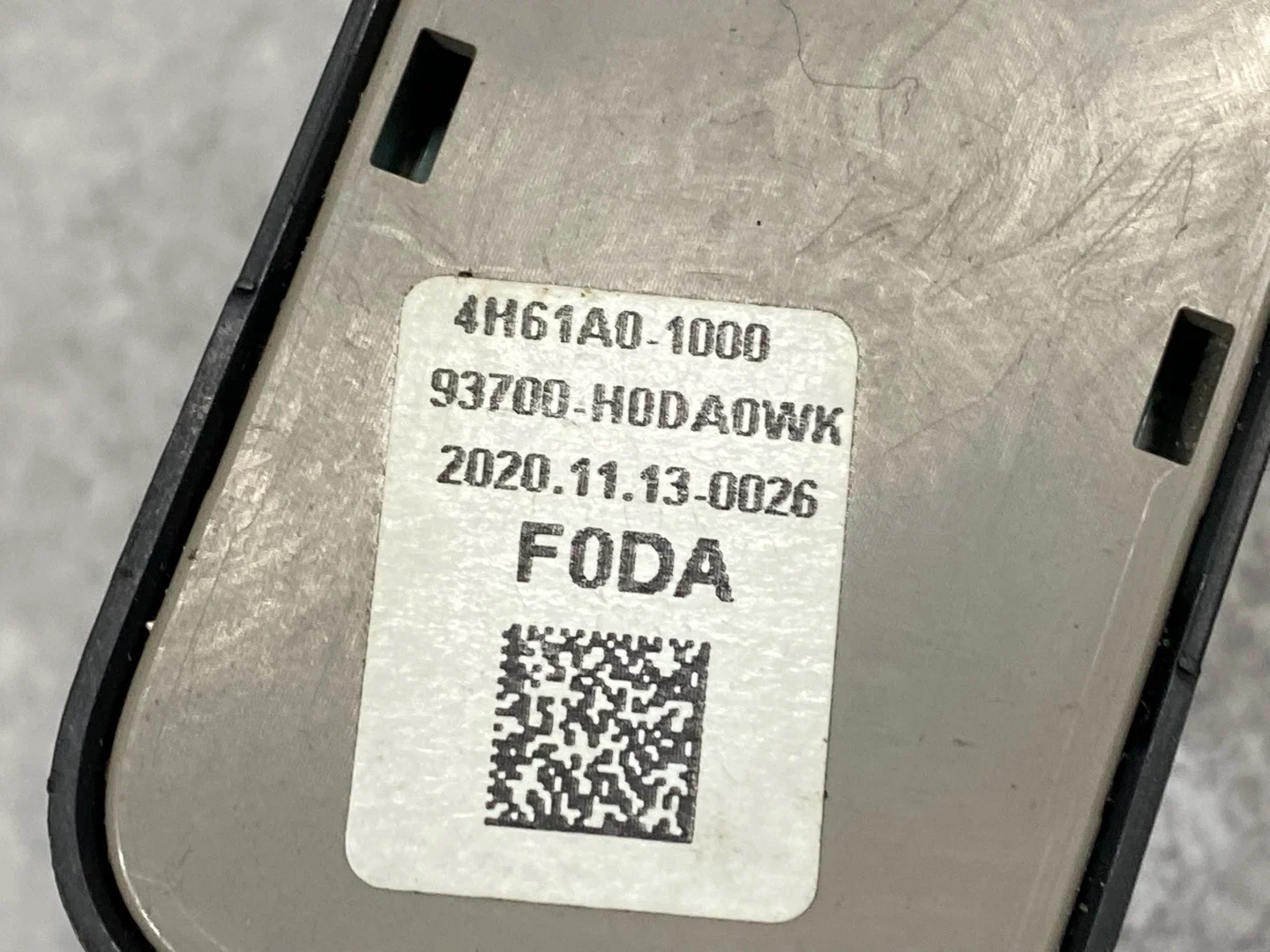 Блок кнопок Kia Rio X-Line 1 FB 2020 93700H0DA0WK - миниатюра 5