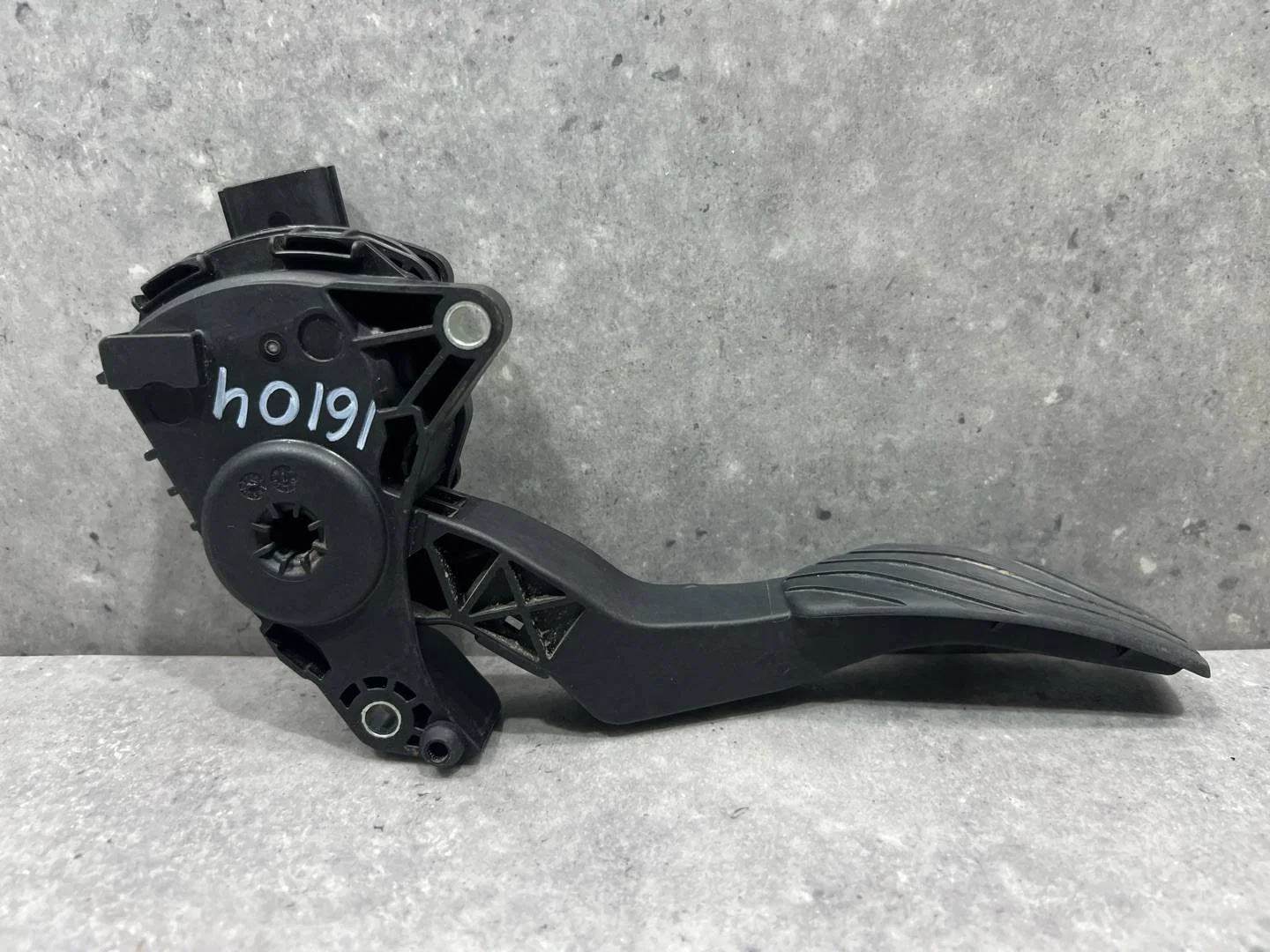 Педаль газа Nissan Qashqai J11 2017 180024BA0A - миниатюра 5