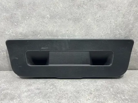 Обшивка крышки багажника Volkswagen Polo 5 6C1