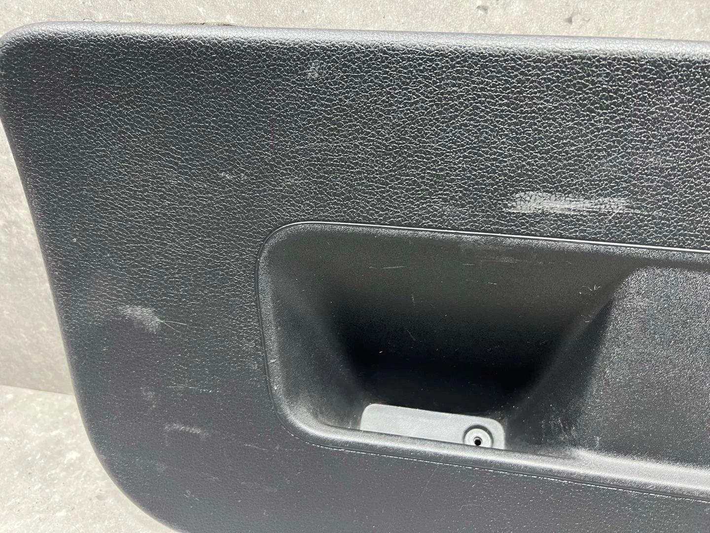 Обшивка крышки багажника Volkswagen Polo 5 6C1 - миниатюра 4