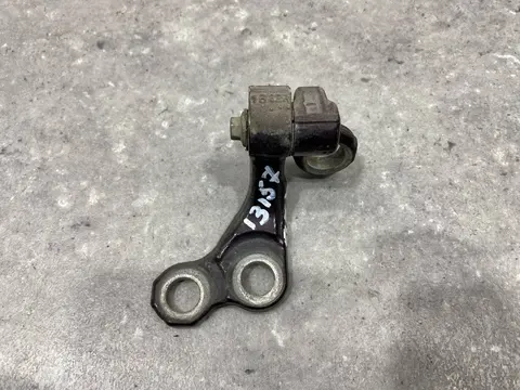Петля двери задней правой верхняя Ford Focus