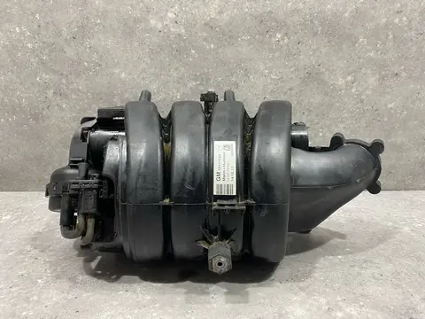 Впускной коллектор Opel Mokka 1 J13 2014 55561495