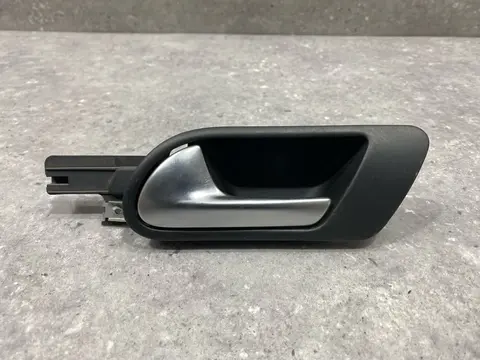 Ручка внутренняя двери задней левой Volkswagen 5