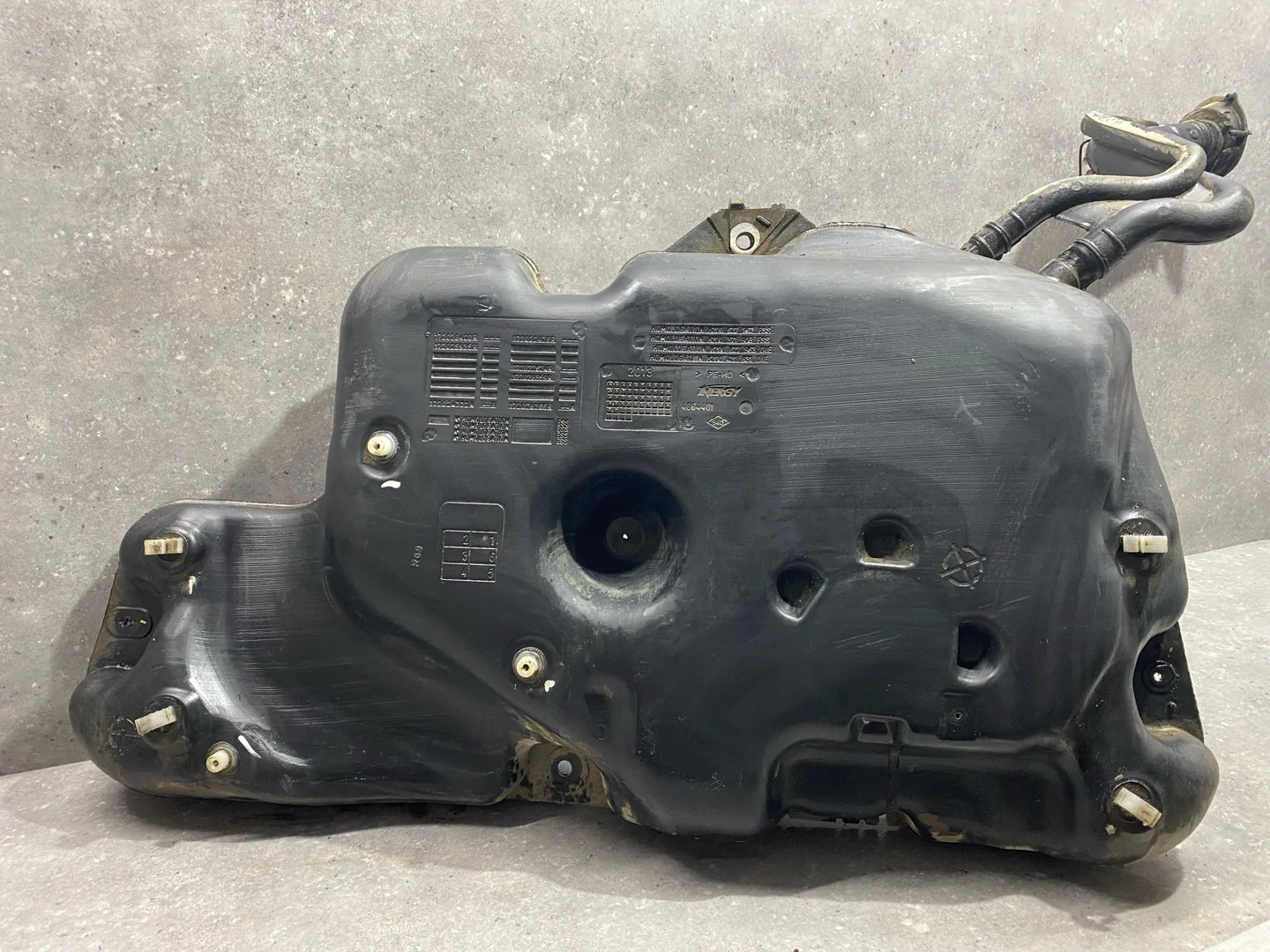 Топливный бак Renault Duster 1 HSA 2013 6001550130 - миниатюра 5