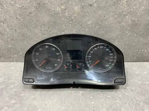 Панель приборов (щиток) Volkswagen Jetta 5 1K2