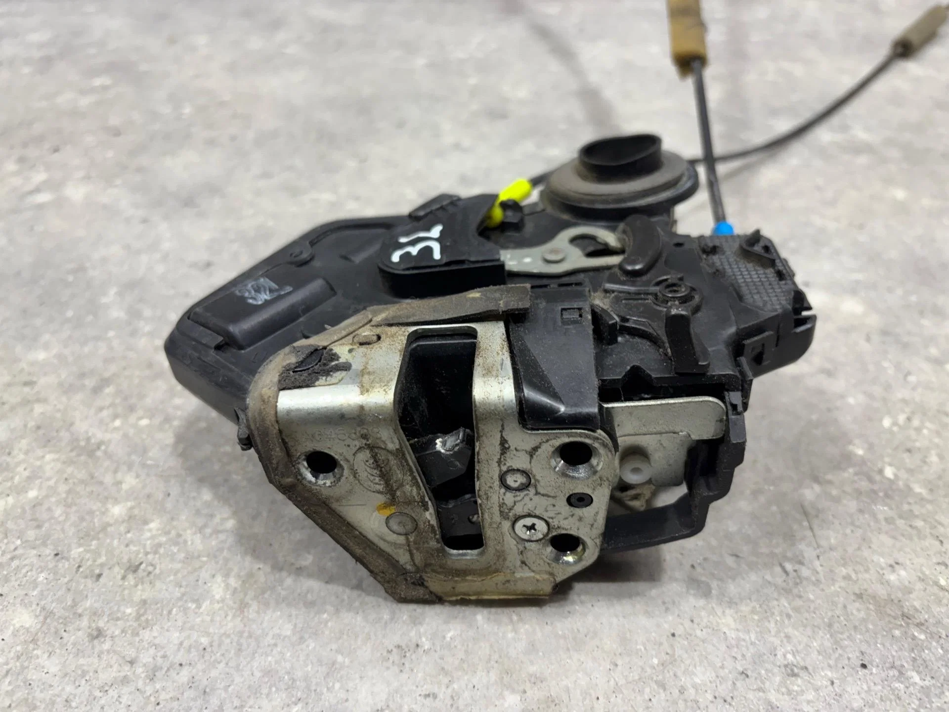 Замок двери задней левой Toyota Avensis 6906002102 - миниатюра 5
