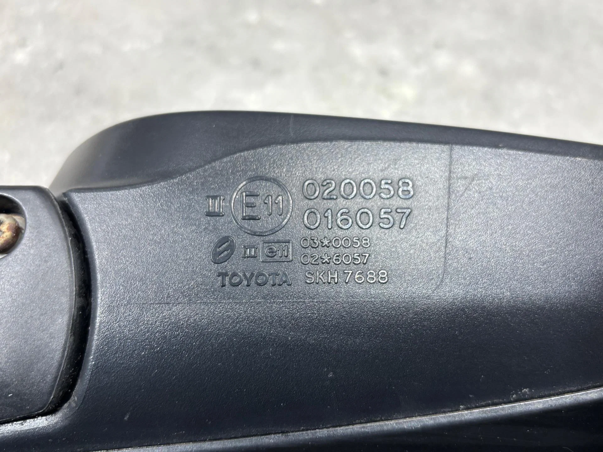 Зеркало наружное правое Toyota Avensis 8790105190 - миниатюра 8