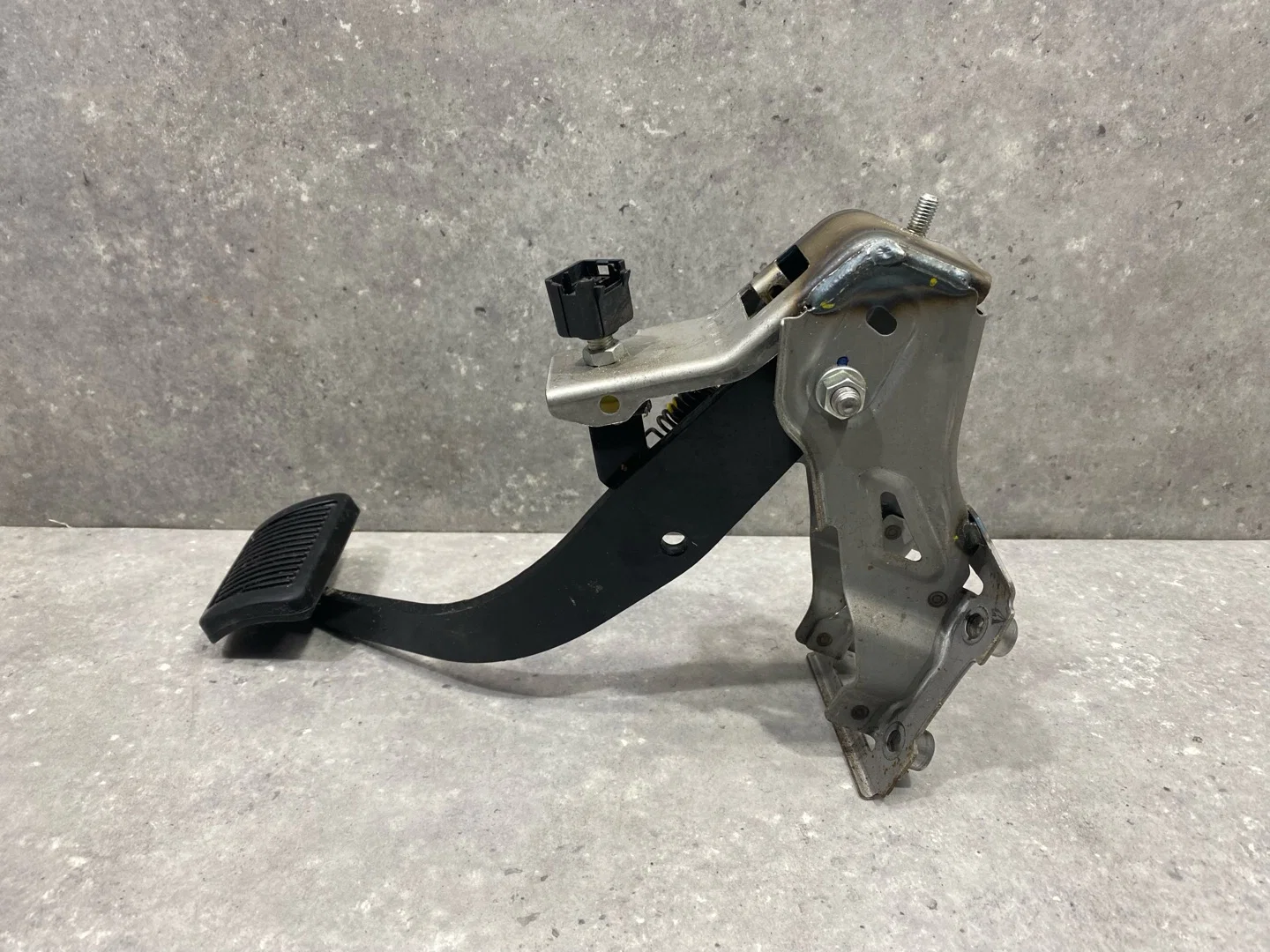 Педаль тормоза Hyundai ix35 1 LM 2013 328002S100 - миниатюра 3