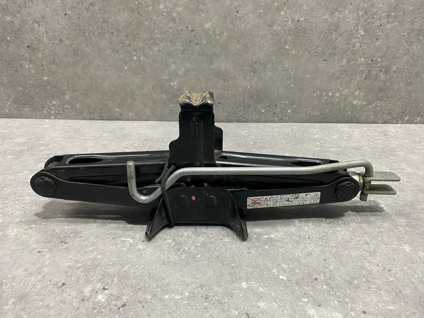 Домкрат Renault Duster 1 HSA 2013 995506680R - миниатюра 4
