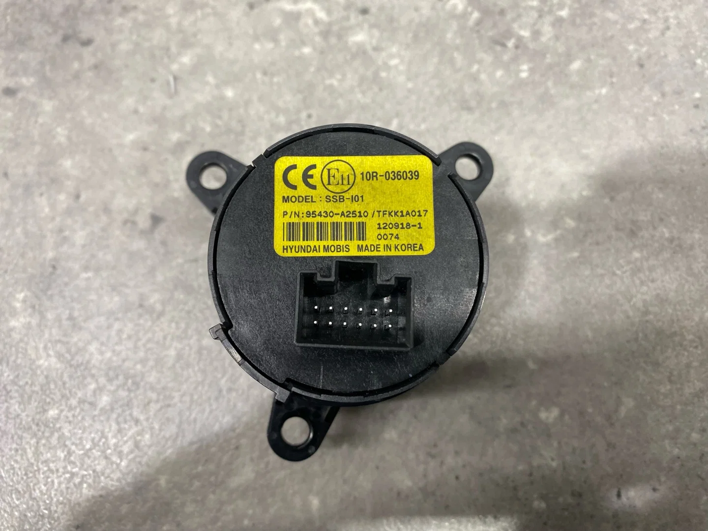 Кнопка запуска двигателя Kia Ceed 2 JD 2013 - миниатюра 5