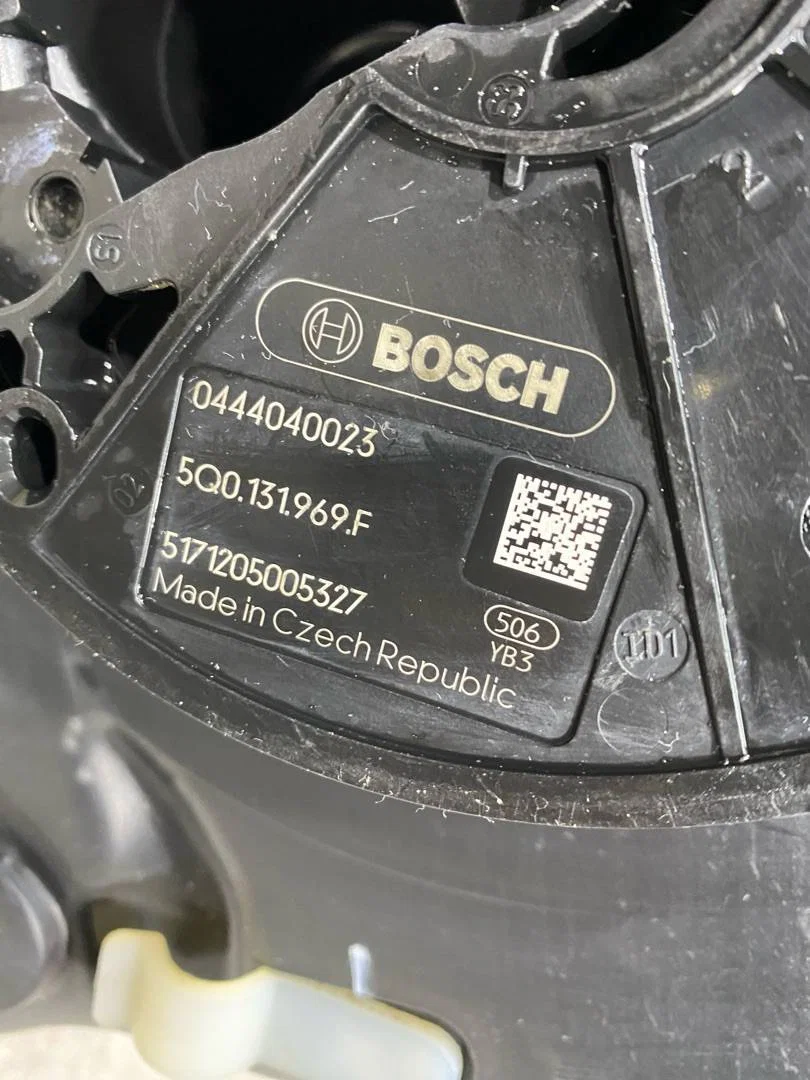Бак AdBlue Volkswagen Passat B8 3G5 2018 - миниатюра 10
