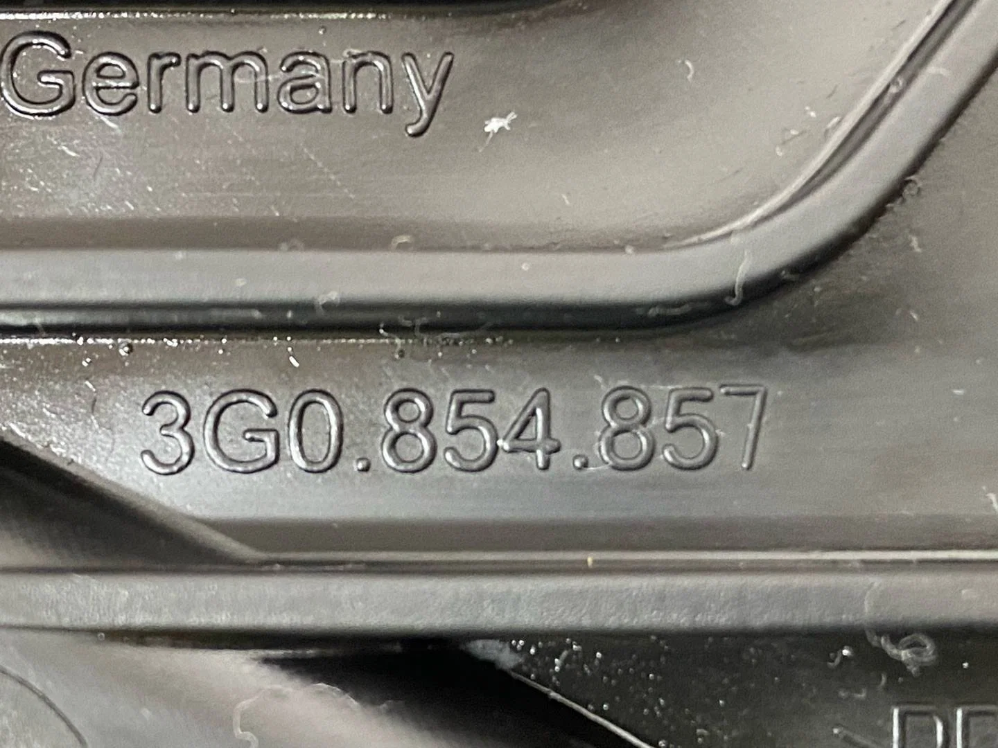 Брызговик задний левый Volkswagen Passat B8 3G5 - миниатюра 4