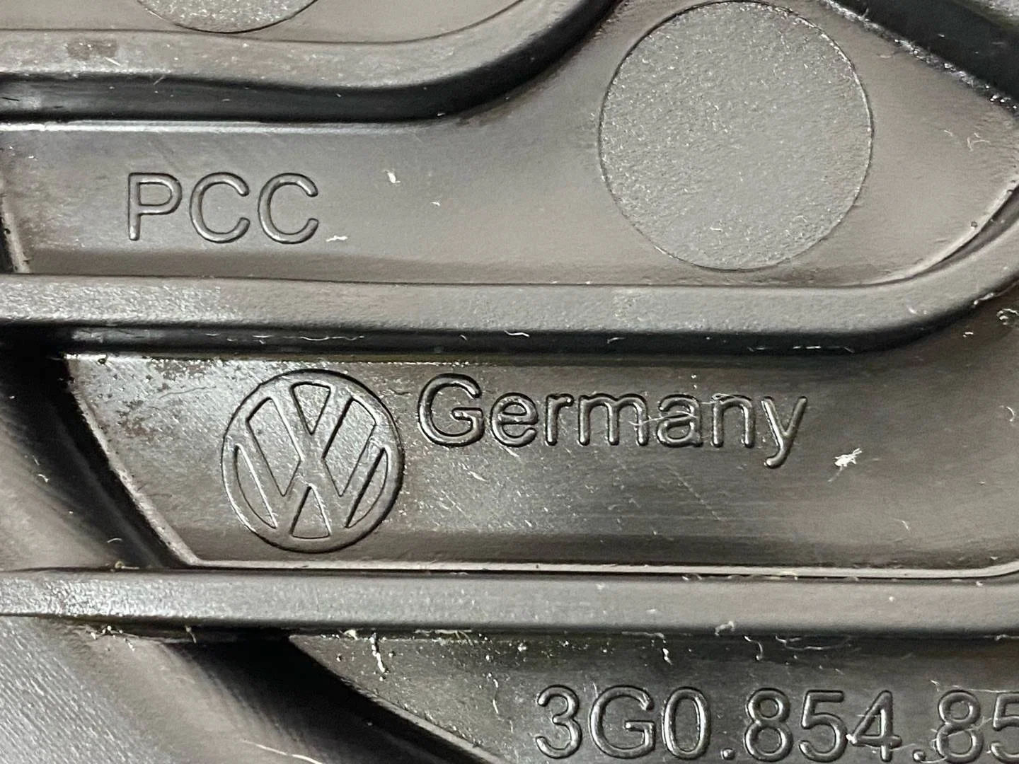 Брызговик задний левый Volkswagen Passat B8 3G5 - миниатюра 5