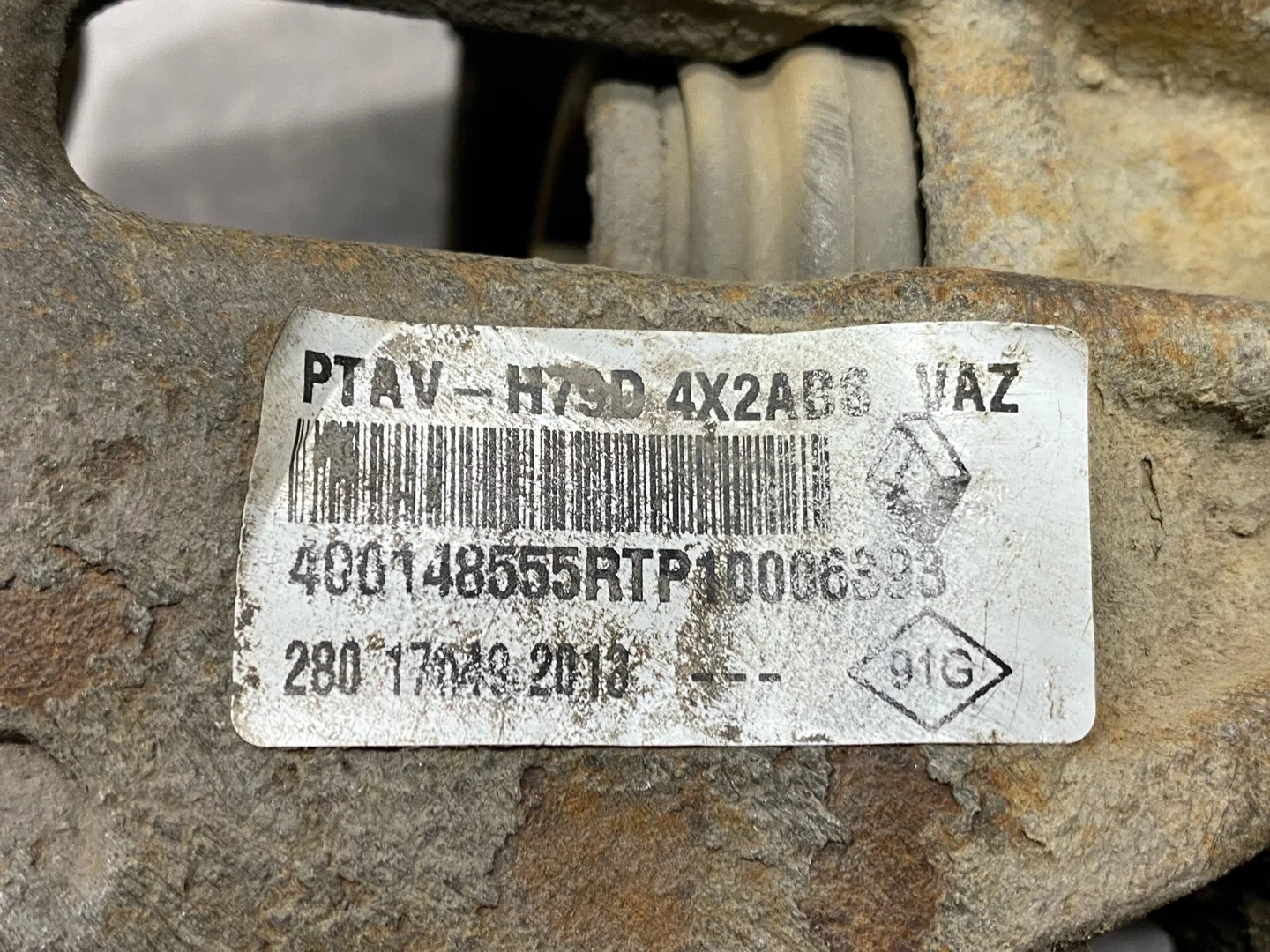 Суппорт тормозной передний правый Renault Duster 1 - миниатюра 6