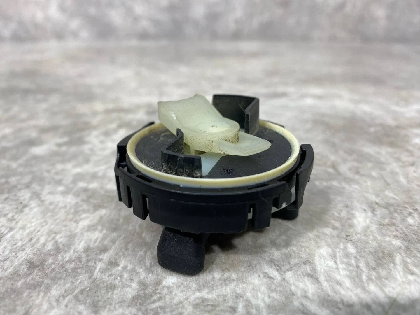 Датчик airbag Volkswagen Passat B8 3G5 2018 - миниатюра 3