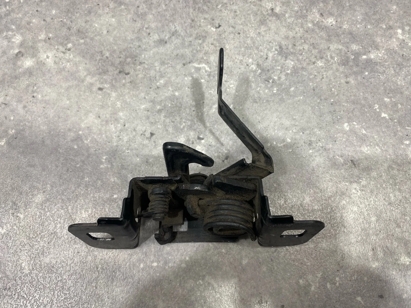 Замок капота Chevrolet Aveo T300 2012 95235827 - миниатюра 5