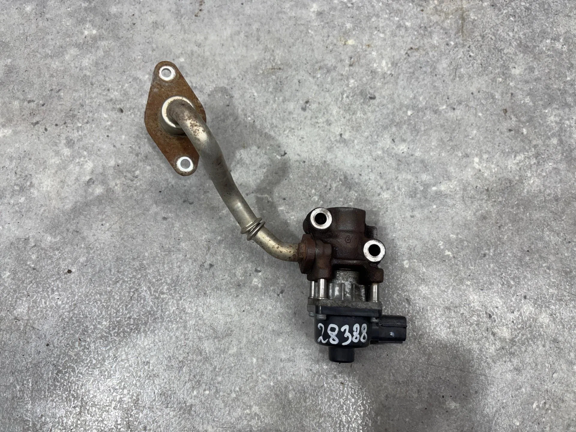Клапан EGR Suzuki SX4 1 YA21S 2008 1811169G01 - изображение 1