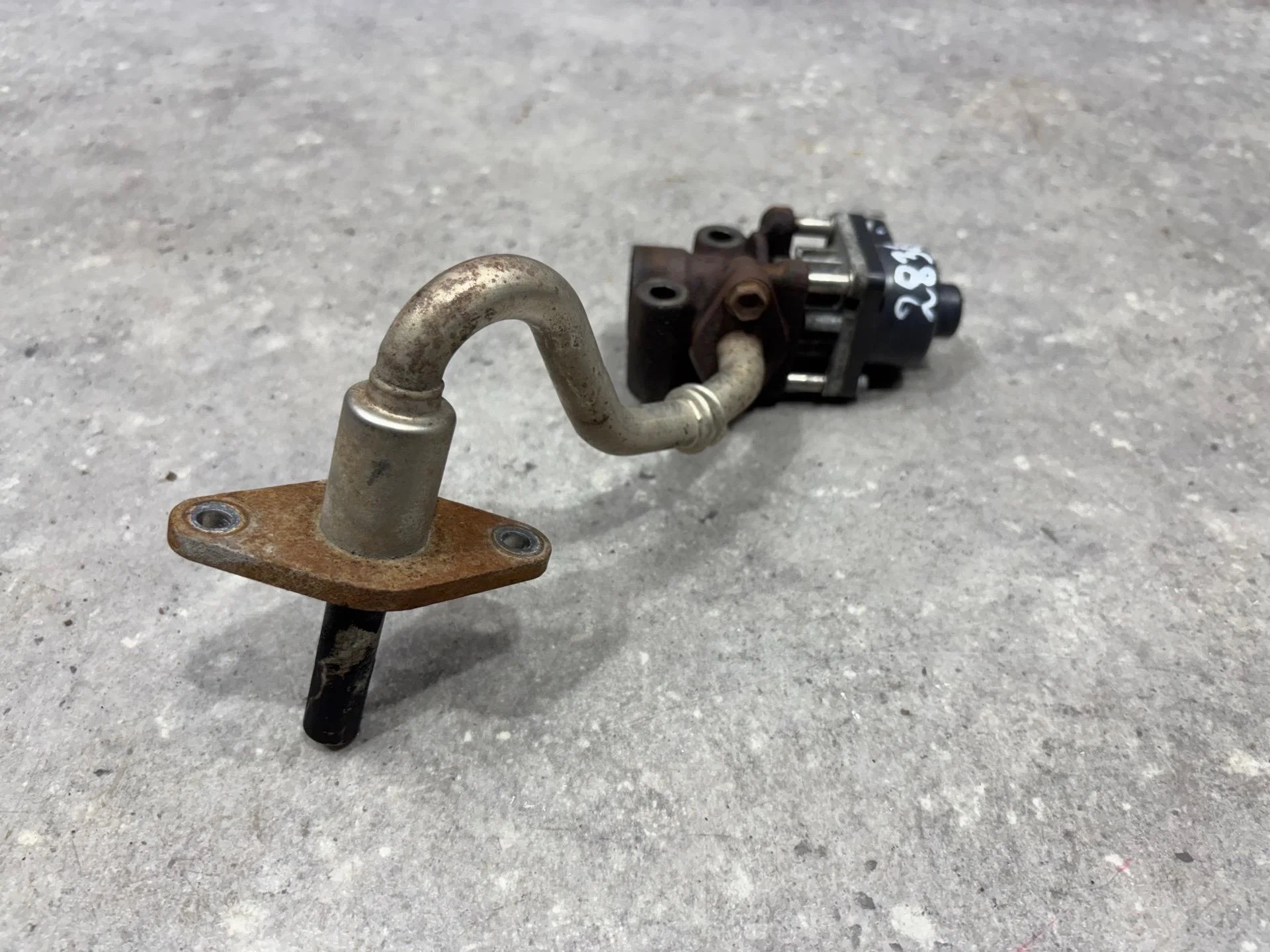 Клапан EGR Suzuki SX4 1 YA21S 2008 1811169G01 - миниатюра 5