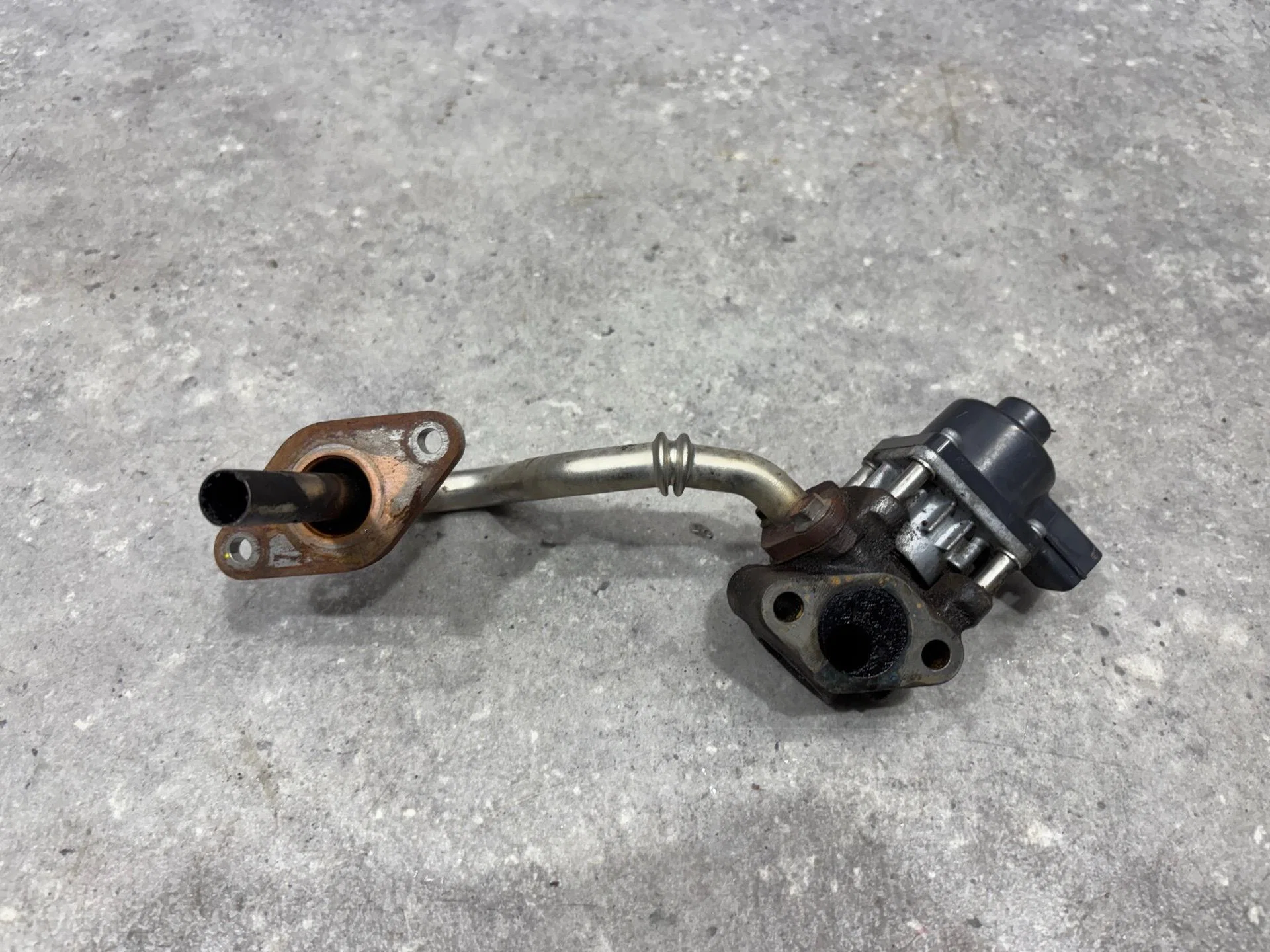 Клапан EGR Suzuki SX4 1 YA21S 2008 1811169G01 - миниатюра 6