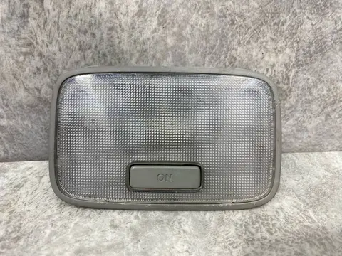 Фонарь салона (плафон) задний Hyundai Avante 5 MD