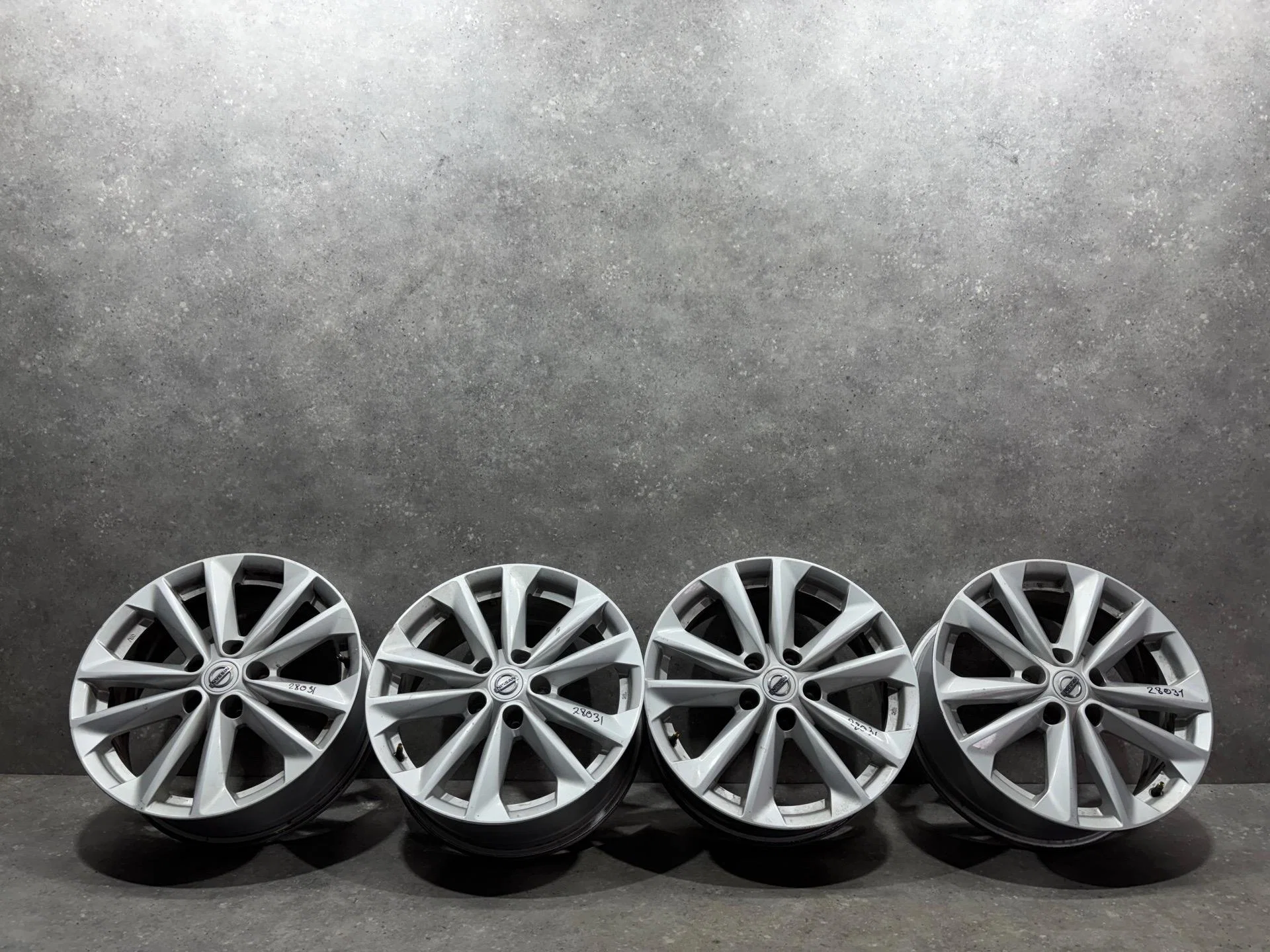 Комплект литых дисков R17x7 5x114.3 - изображение 1