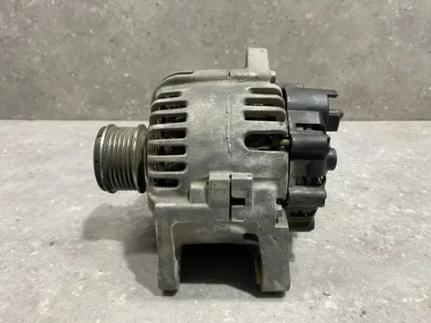 Генератор Renault Duster 1 HSA 2013 7711368385