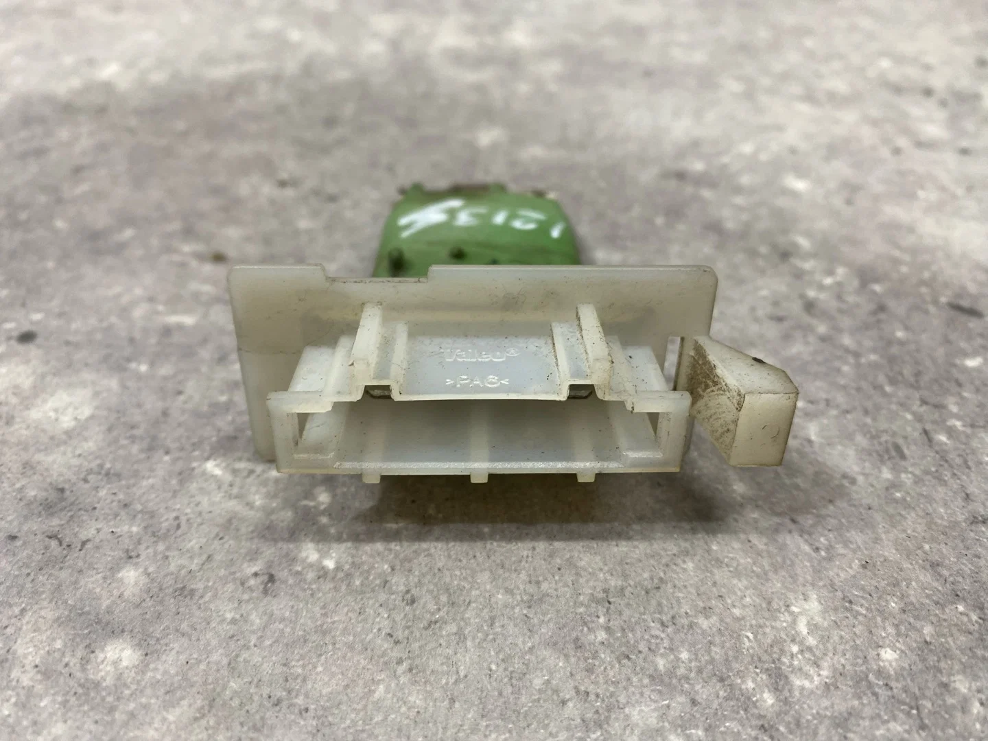 Сопротивление печки Renault Logan 1 LS0G/LS12 2006 - миниатюра 2