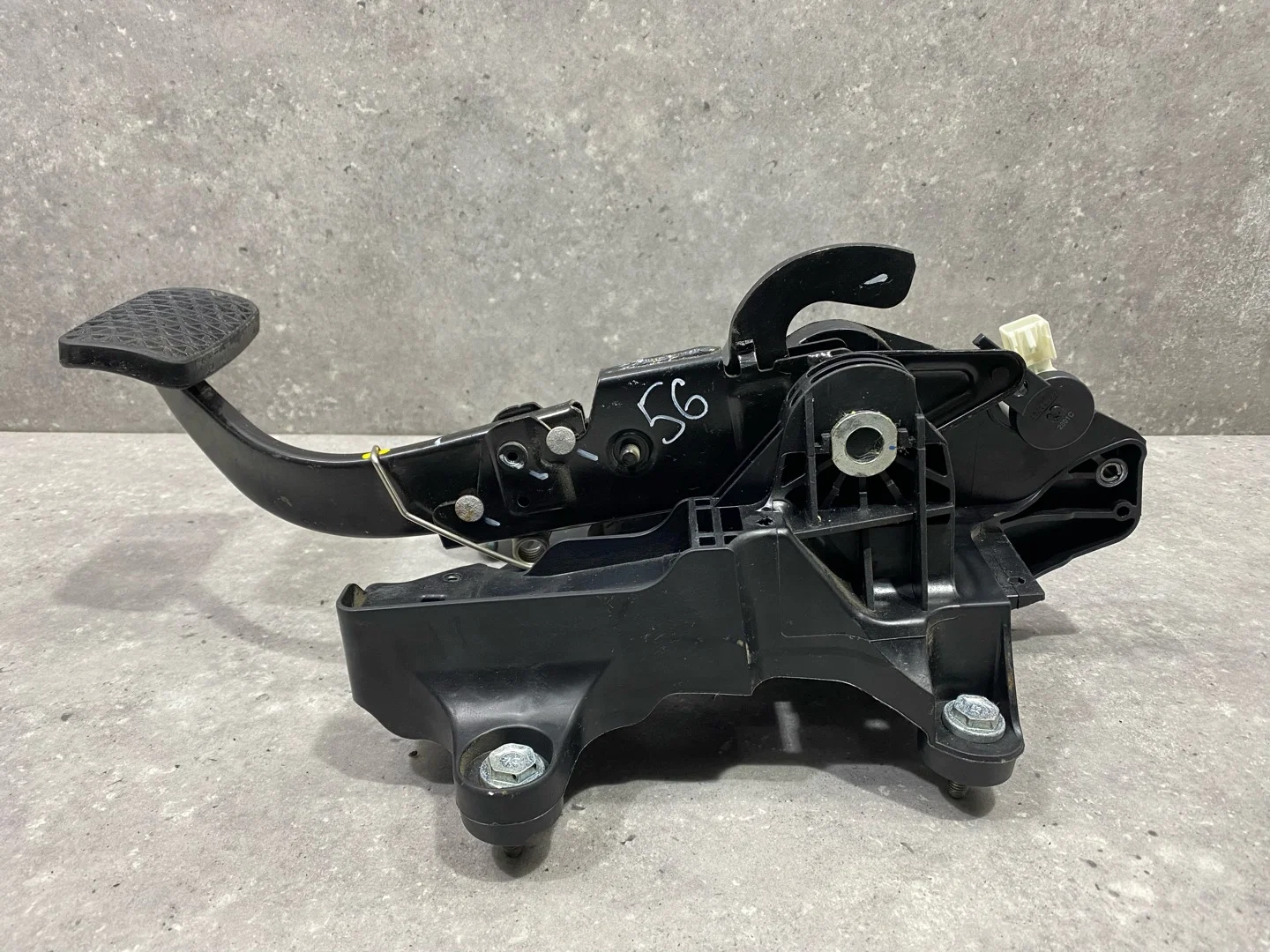 Педаль тормоза Chevrolet Aveo T300 2012 95020248 - миниатюра 6