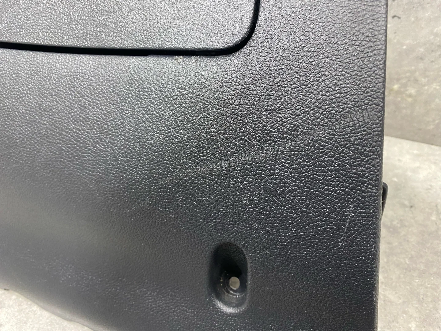 Бардачок Skoda Octavia 2 1Z3 2008 1Z1857097F47H - миниатюра 5