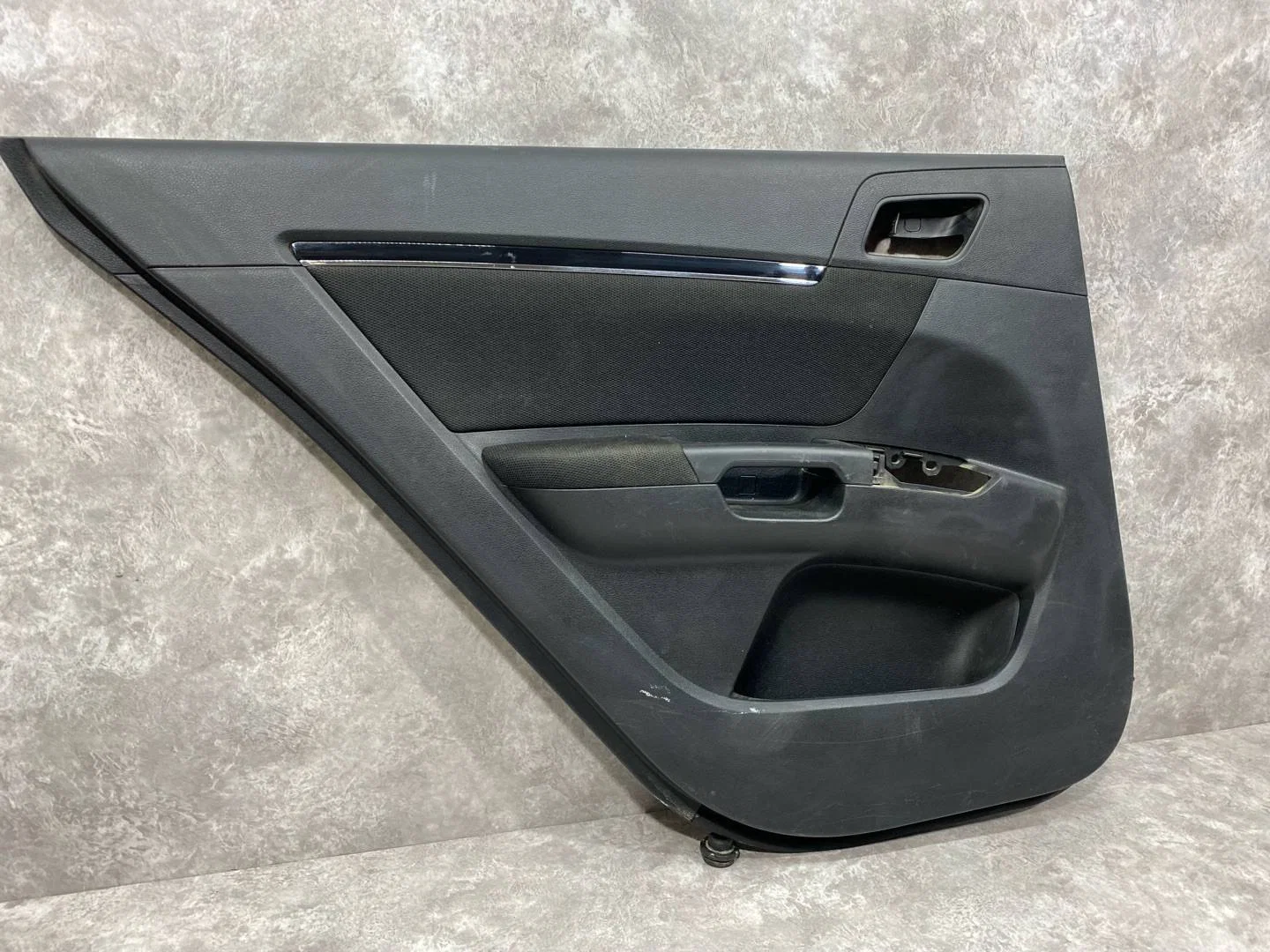 Обшивка двери задней левой Geely Emgrand EC7 1 FE1 - миниатюра 2