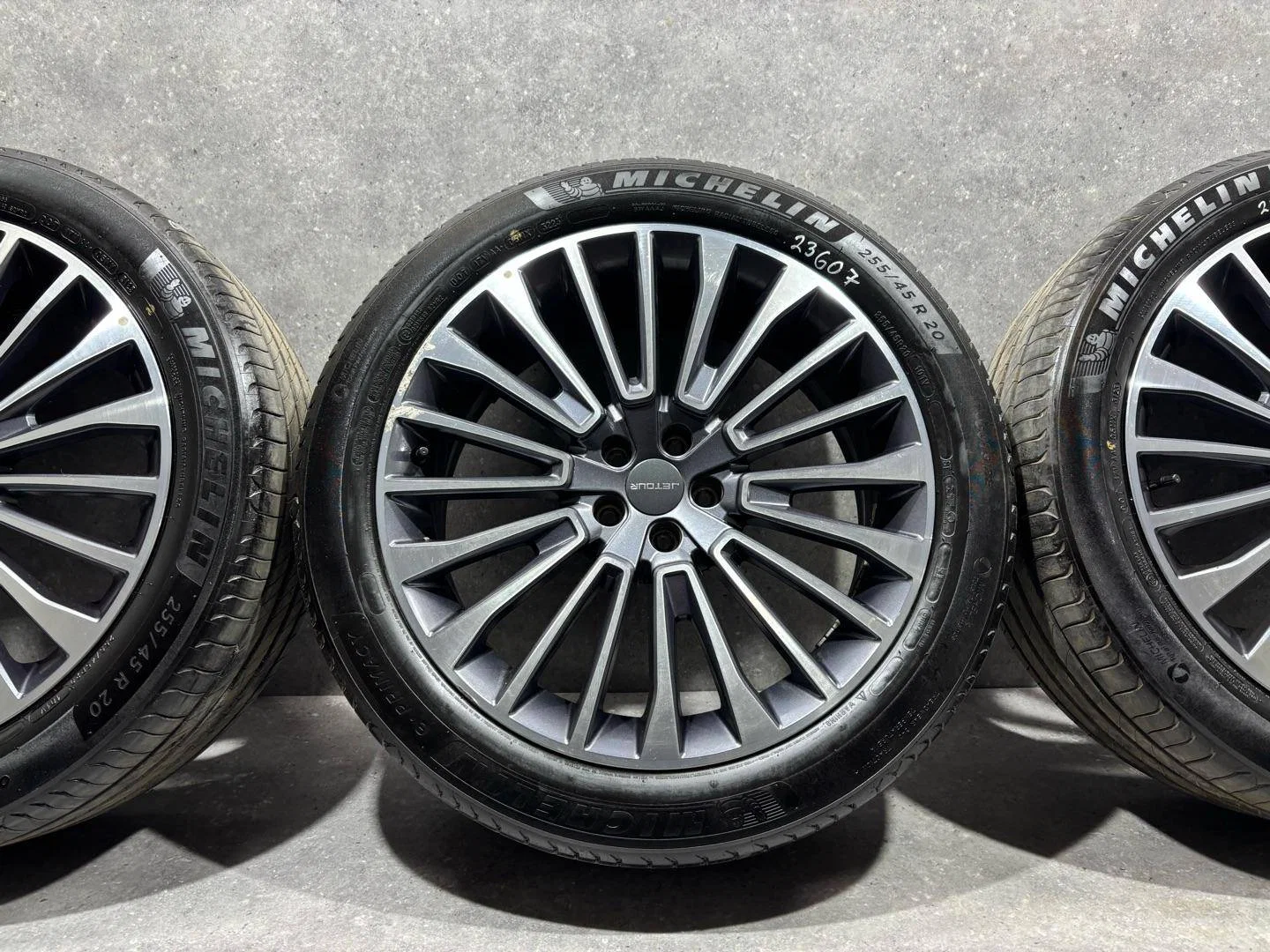 Комплект колес R20x8.5 5x108 (MICHELIN E-Primacy 255/45) - миниатюра 3