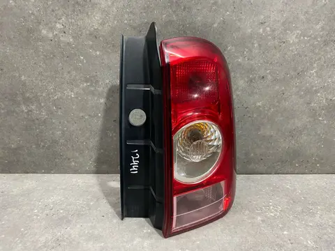 Фонарь задний правый Renault Duster 1 HSA 2013