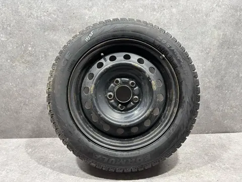 Колесо R16x6 5x114.3 (Pirelli Formula Ice 205/55)