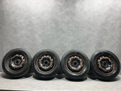 Комплект колес R14x5 5x100 (Dunlop Winter Ice 02 175/65)