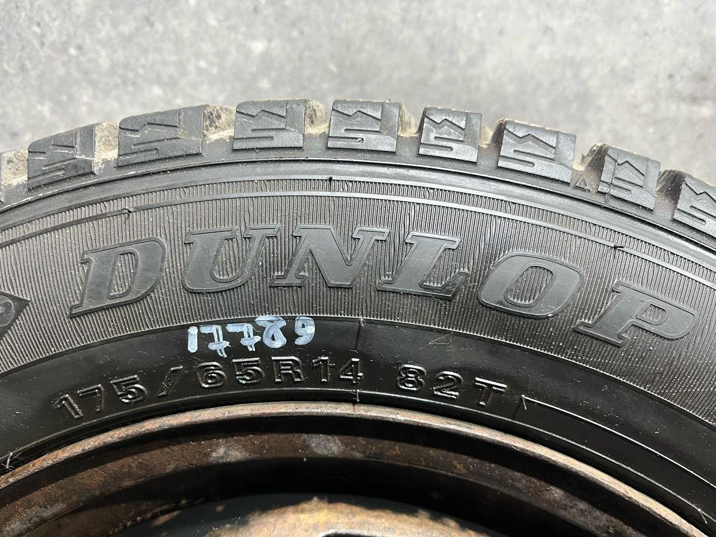 Комплект колес R14x5 5x100 (Dunlop Winter Ice 02 175/65) - миниатюра 6