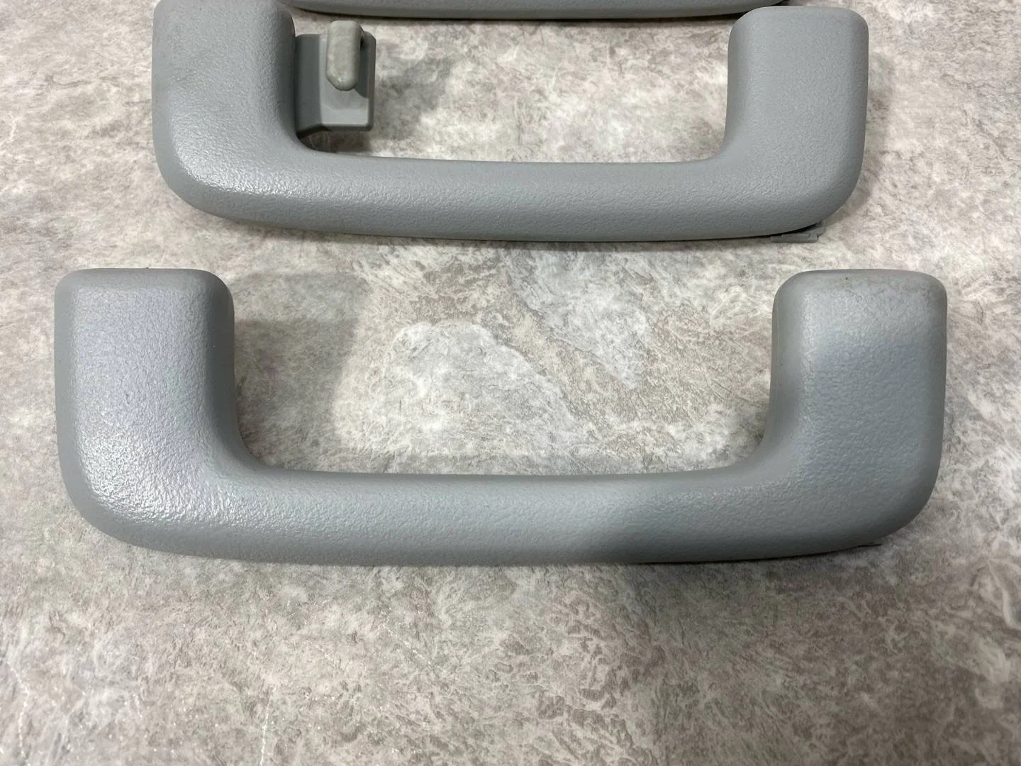 Ручка потолочная Mitsubishi Lancer 10 рест. CY1A - миниатюра 4