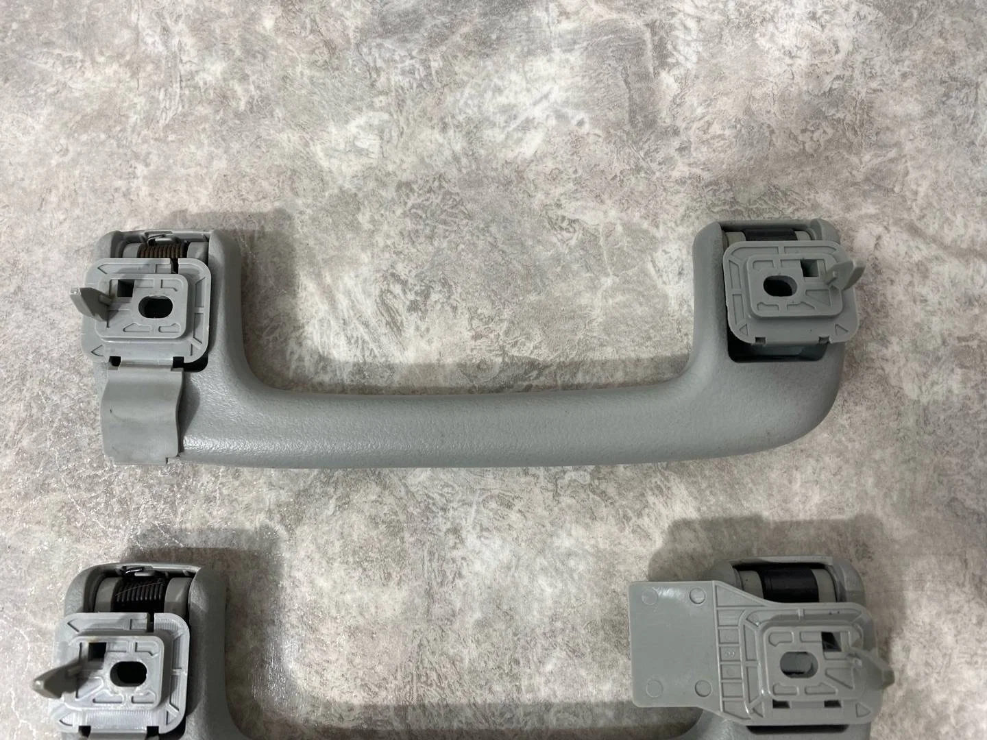 Ручка потолочная Mitsubishi Lancer 10 рест. CY1A - миниатюра 8