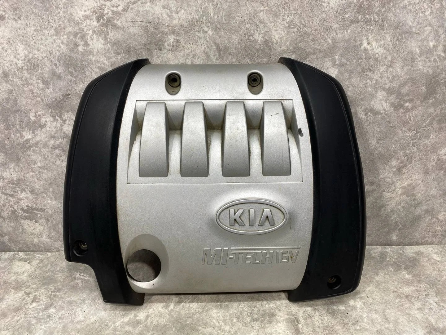 Декоративная крышка двигателя Kia Spectra 2 SD - изображение 1