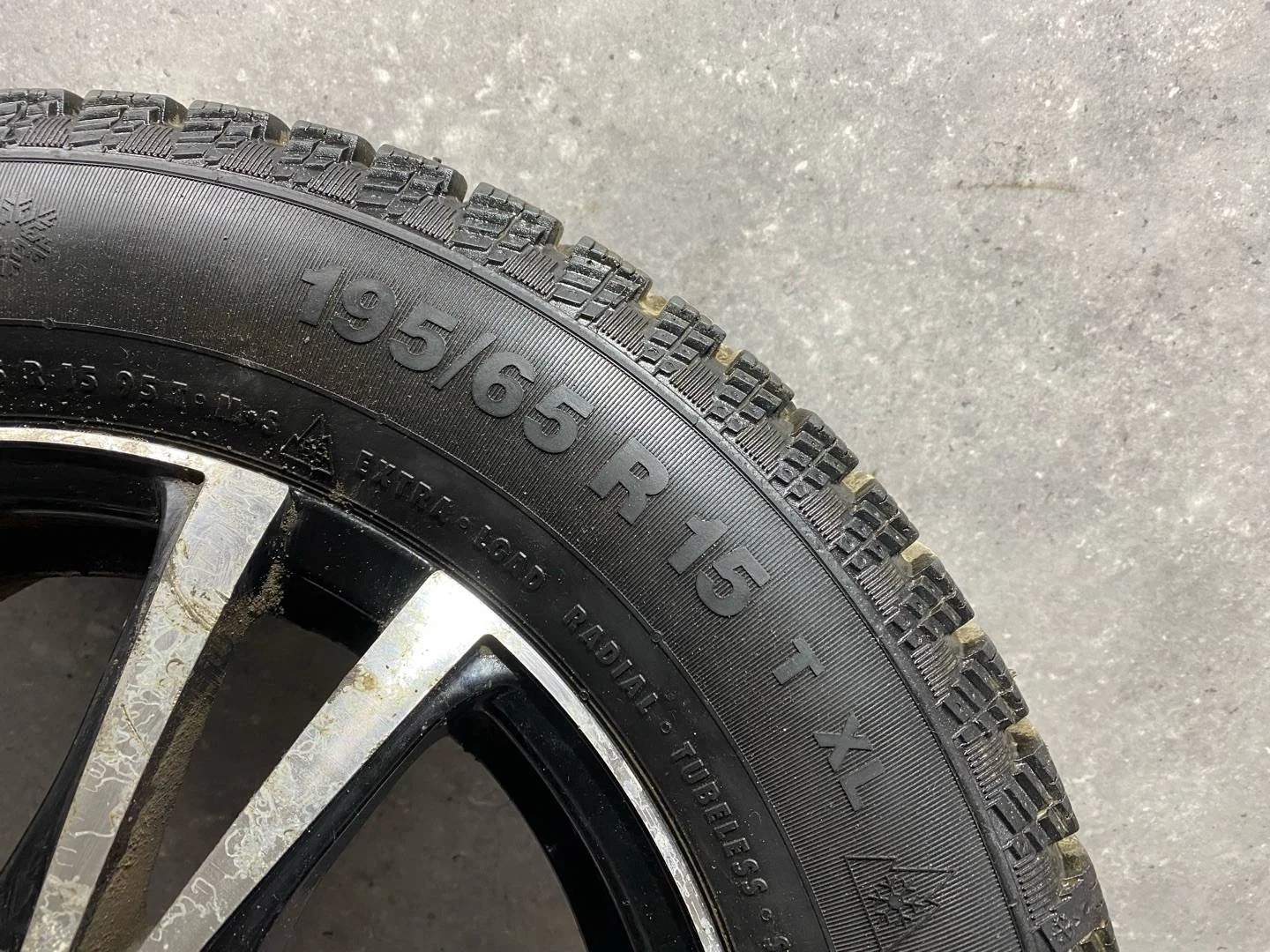 Колесо R15x6 5x112 (Continental IceContact 2 195/65) - миниатюра 3