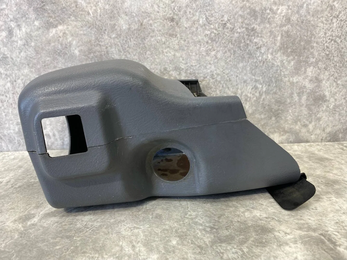 Кожух рулевой колонки Hyundai Accent 2 LC 2008 - изображение 1