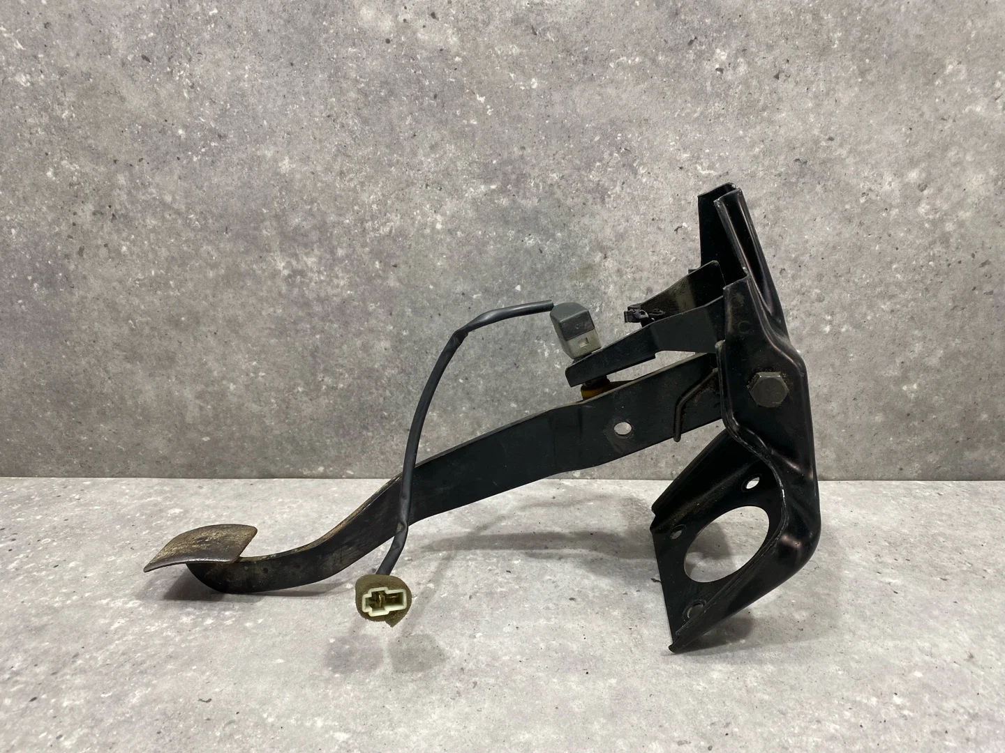 Педаль тормоза Hyundai Accent 2 LC 2008 3281025020 - миниатюра 3