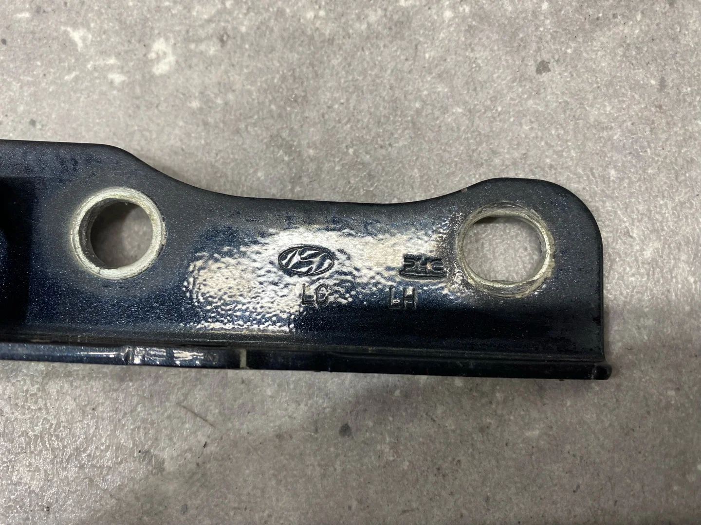 Петля капота левая Hyundai Accent 2 LC 2008 - миниатюра 6