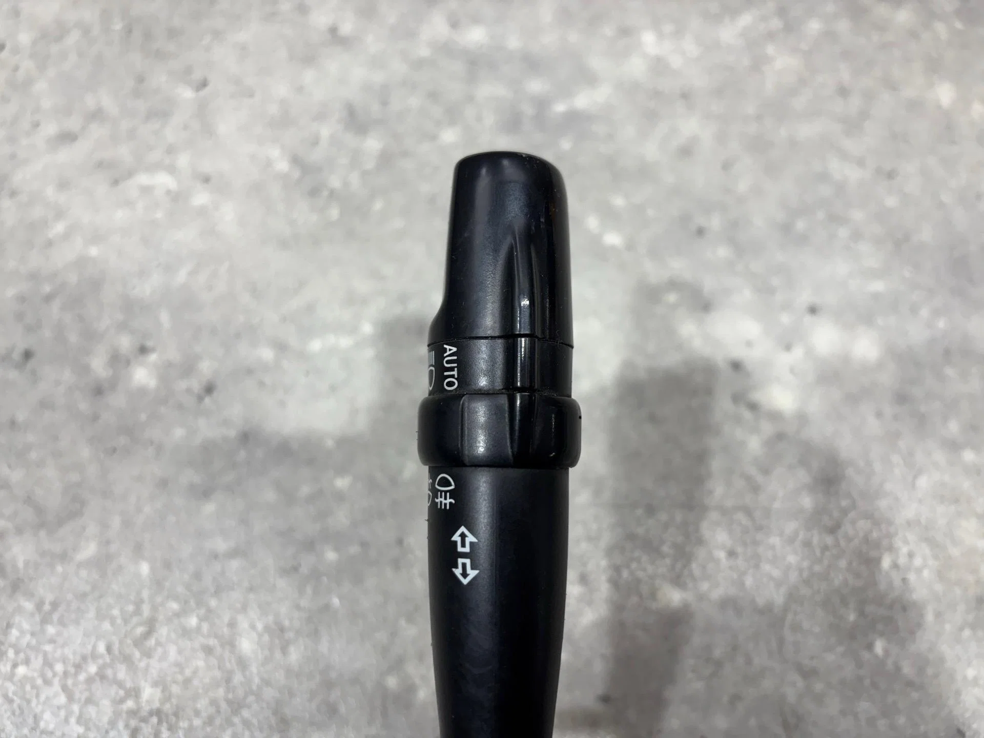 Переключатель поворотов Toyota Avensis 8414005140 - миниатюра 3